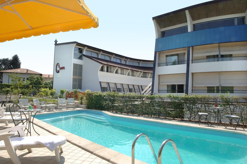 Cardano Hotel Malpensa Cardano Al Campo Exterior foto