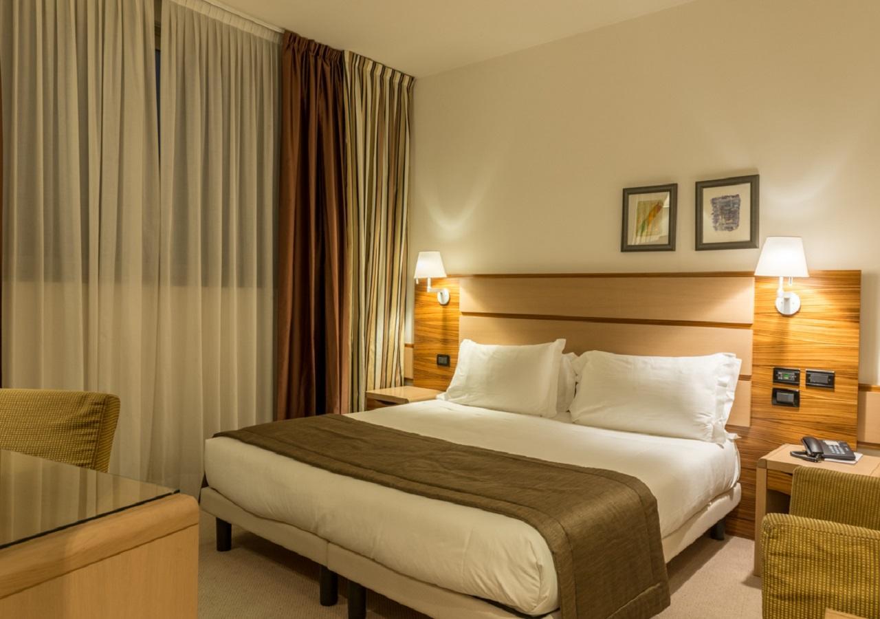 Cardano Hotel Malpensa Cardano Al Campo Exterior foto